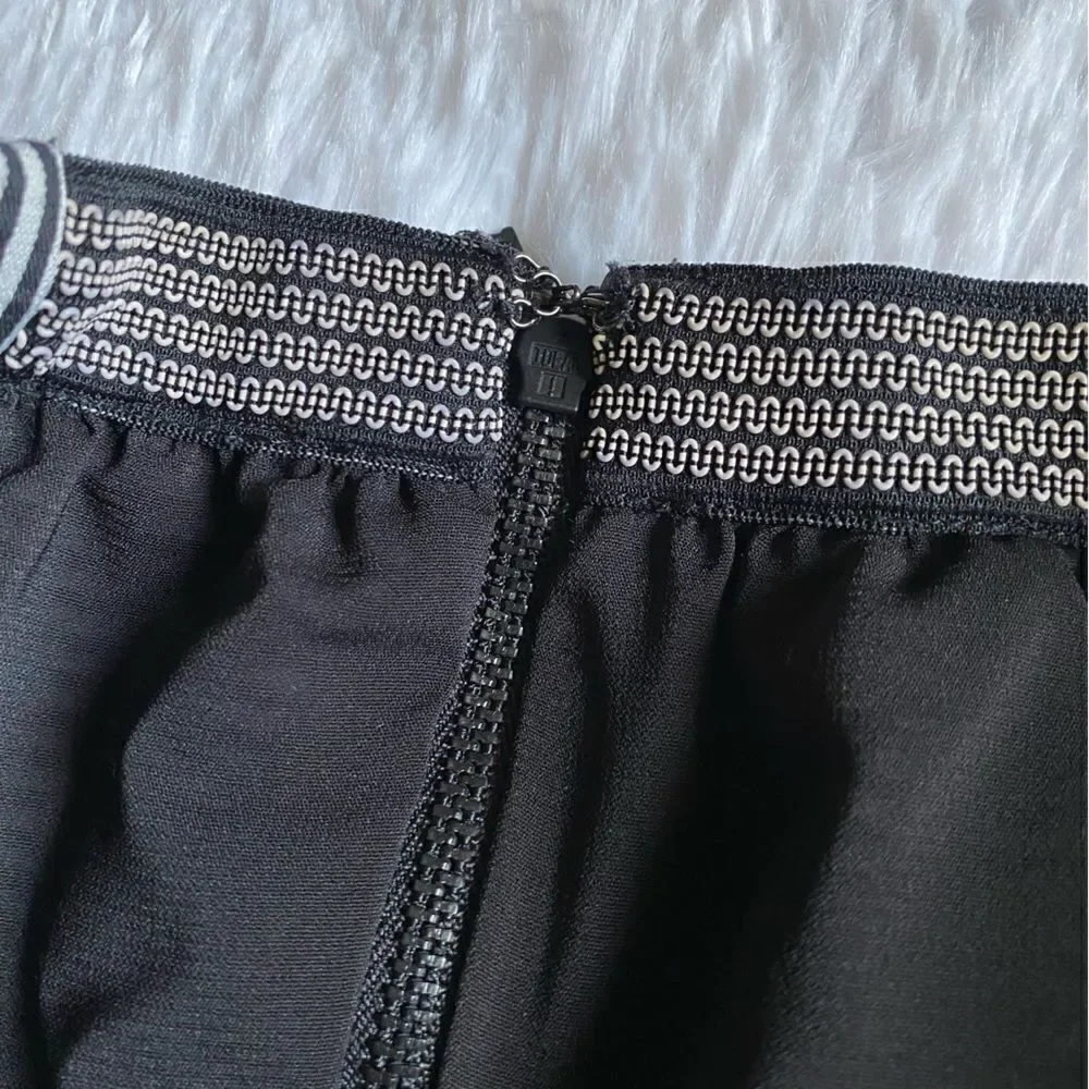 Alice + Olivia Francy’s Skirt Striped Mini Elastic Waist Zipped Back Lined‎ Sz 6
